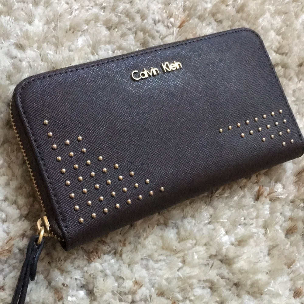 NWT Calvin Klein wristlet wallet